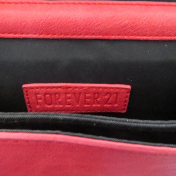 Forever 21  Faux Leather Crossbody Bag with Gold Chain  Red  EUC - Picture 9 of 11